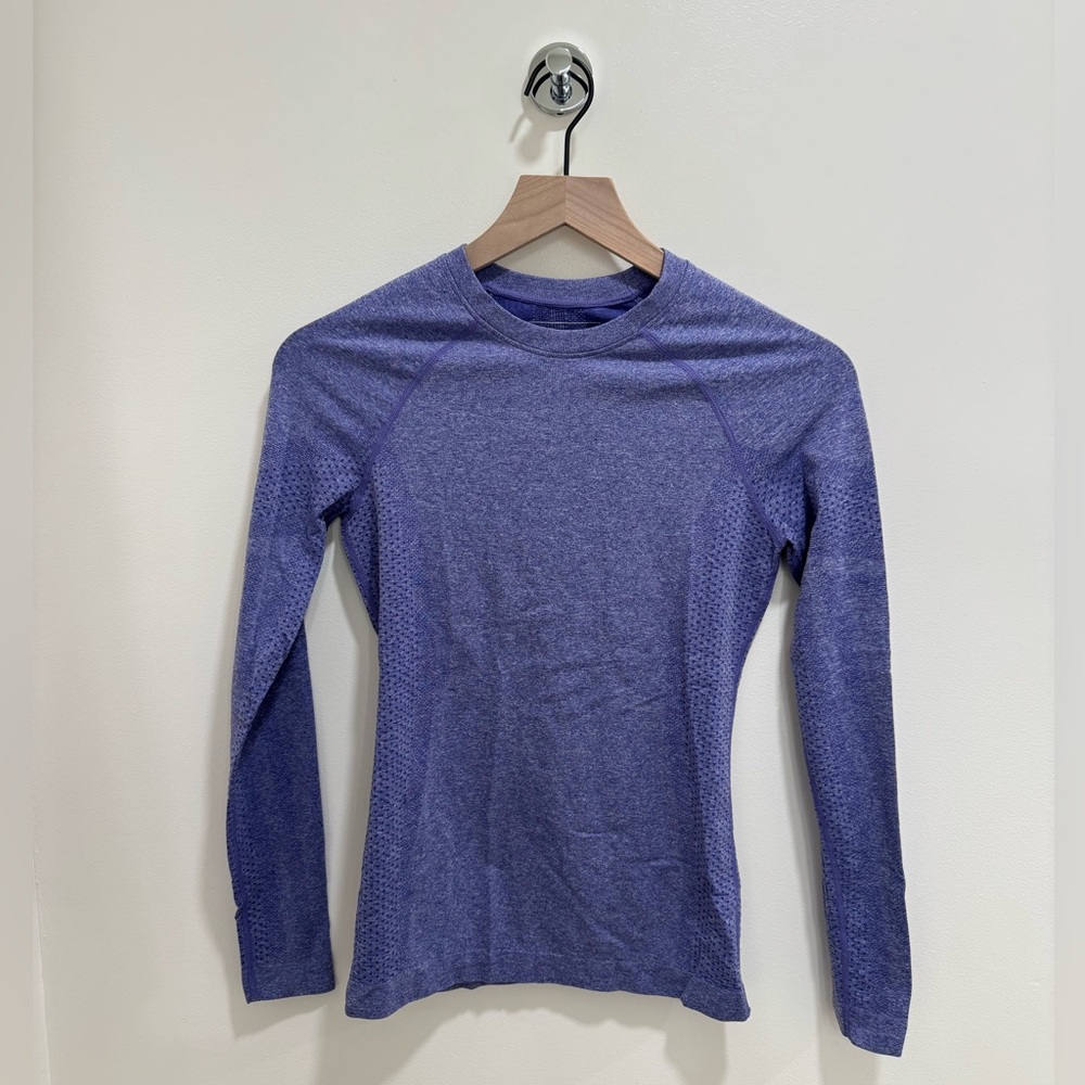 FIGS Women’s Salta Seamless Longsleeve Underscrub in Blueberry